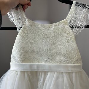 New & Unworn Tull & Lace Flower Girl Dress